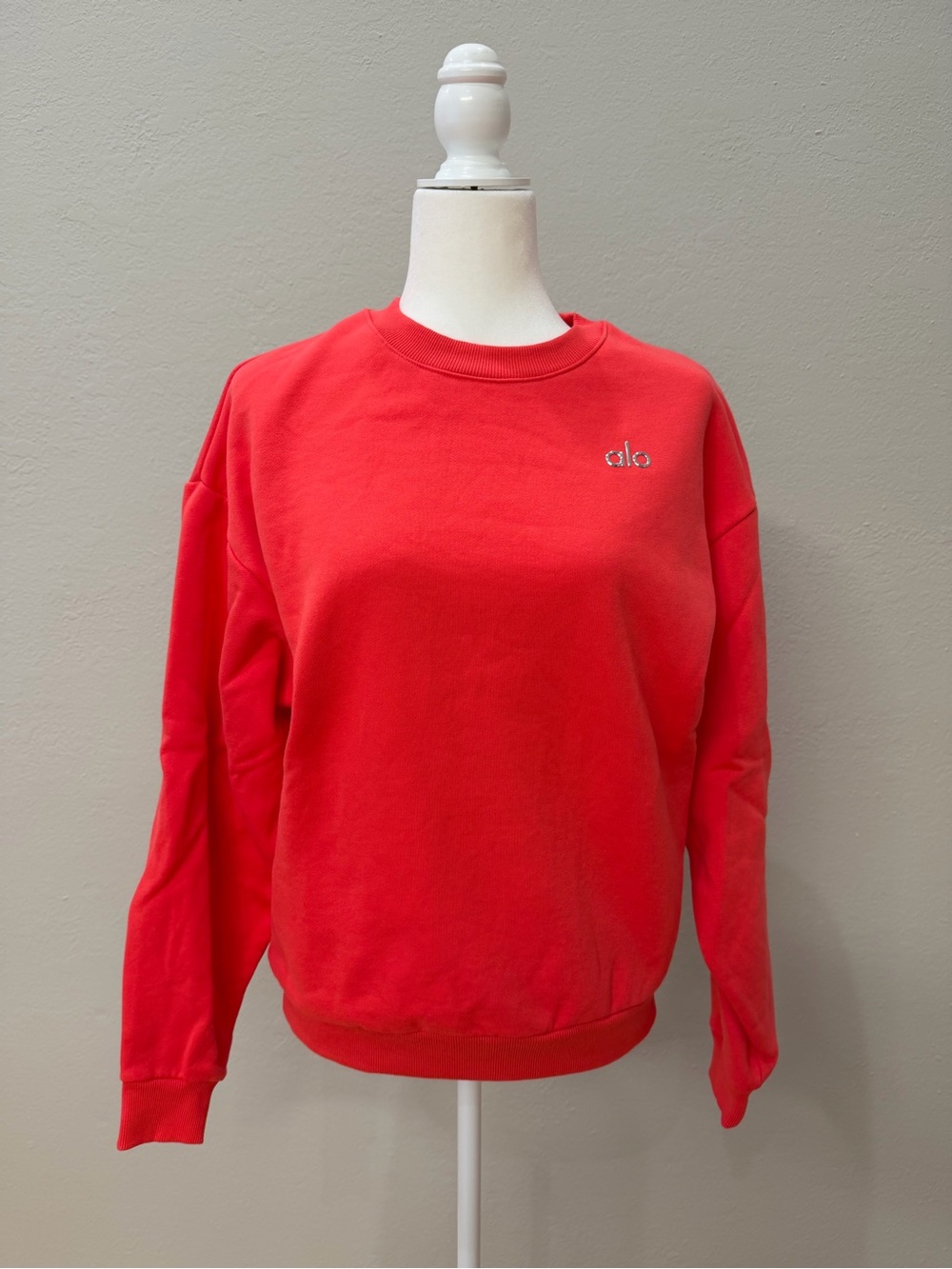 ALO Yoga Cropped Accolade Crewneck Bright Red Size S Limited Colorway